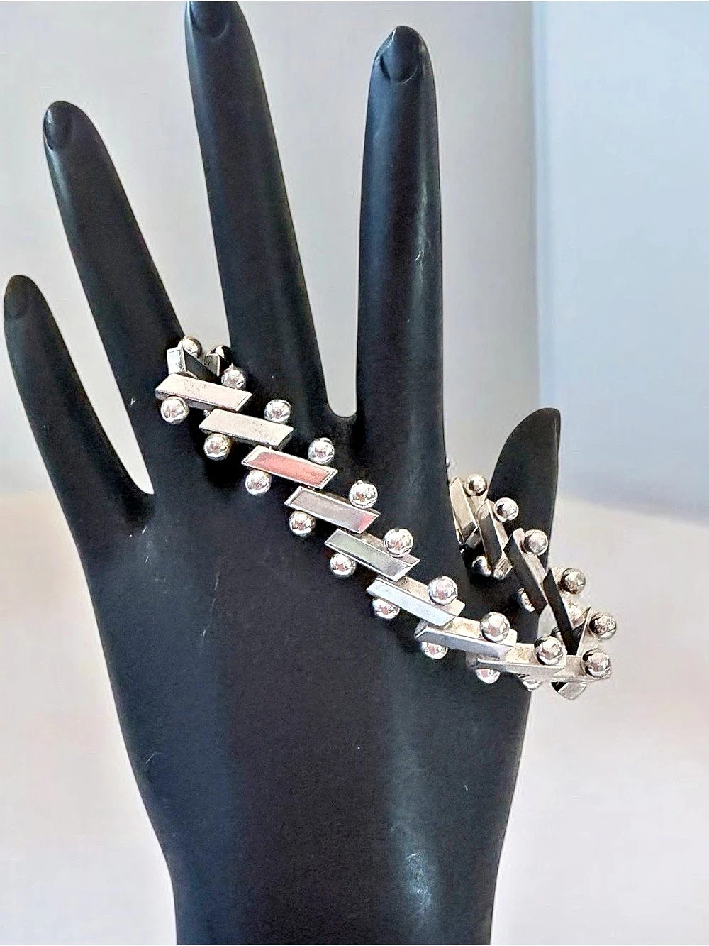vintage modernist sterling silver bracelet featuring an architectural geometric